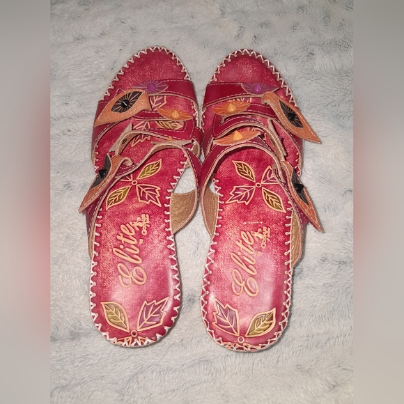 Elite red slight wedge sandals size 10 - Picture 2 of 11